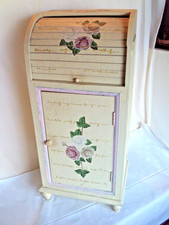 Holz Schränkchen Rosendekor