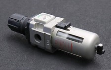 SMC Druckluftminderer AW30-F03E 0,05-0,85MPa gebraucht