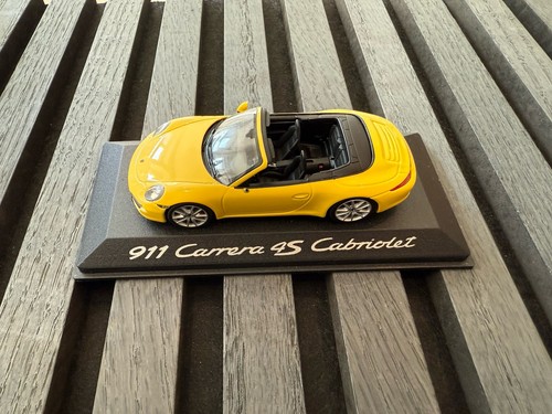 Minichamps porsche 911 - 1:43,