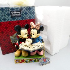 Enesco Disney Showcase Figur 4037500 Sharing Memories verpackt mit Etikett Mickey