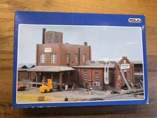 Pola Spur H0 811 Bausatz Maschinenfabrik ungebaut versiegelt in OVP