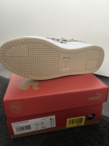 Puma carina street animal leo - puma,