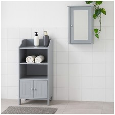 Bad Spiegelschrank im Landhaus