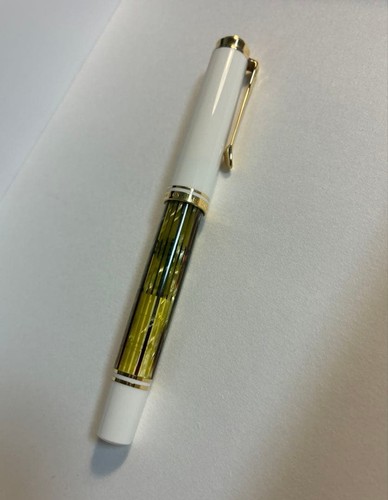 Pelikan souveran m400 white - souveran,