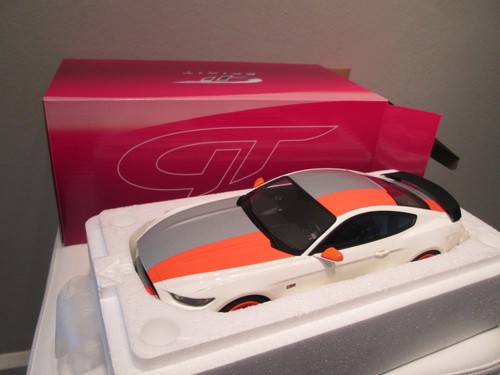 Ford mustang gt - ,