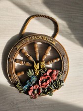 Wachsbild Reliefbild STEUERRAD mit Blumenstrauß 6. IVV EPFACH 1980 13 cm TOP