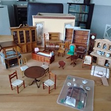 Puppenhaus Puppenstube  Möbel   Konvolut, anschauen Lohnt ..,.