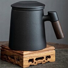 Teetasse mit Deckel und Sieb