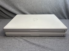 2 Apple MacBook A1181 13 inch