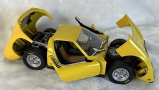 Anson 1/18 Yellow Lamborghini