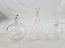 Drei kleine alte Glas Flacons