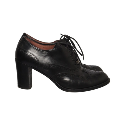 Russell bromley - russell, &