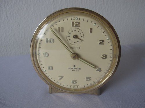 Alter mechanischer wecker - mechanischer,