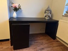 Schreibtisch Ikea Malm schwarz
