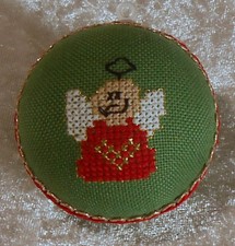 Handbestickte Weihnachtskugel "Aloisius" selbst gesticktes UNIKAT