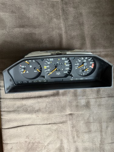 Mercedes benz w124 e220 - w124, t
