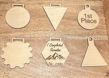 Personalisierte Holzmedaillen