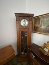 schöne antike Standuhr, dreiteilig, mit Pendel und Gewichten