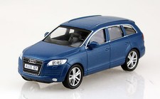 Audi Q7 blau Blister 1:43