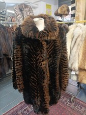 Opossum Braun Schwarz