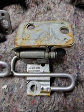 VW Passat B7 Türscharnier hinten rechts 3C8833412B