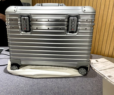 New 2024 RIMOWA Original Pilot