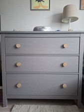 Ikea Hemnes  Kommode mit 3 Schubladen, grau lasiert, 108x96 cm
