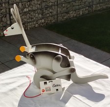 ALEXANDER CALDER Kangaroo / Känguru / Kangourou 1927 - Re-Edition 2003 by Vilac