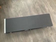 BASSGITARRENKOFFER. MADE IN