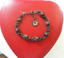 Älteres Trachten Armband 800 Silber geschwärtzt Filigran korallenroten Steinen