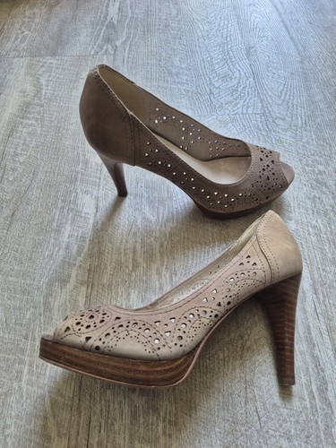 Beige hellbraune pumps mit - beige,