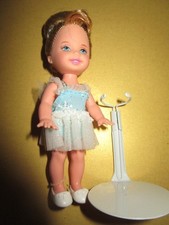 B1867) ORIGINALE BLONDE BARBIE SHELLY MATTEL ALS BALLERINA MIT METALL-STÄNDER