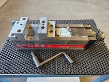 Hydraulischer Schraubstock