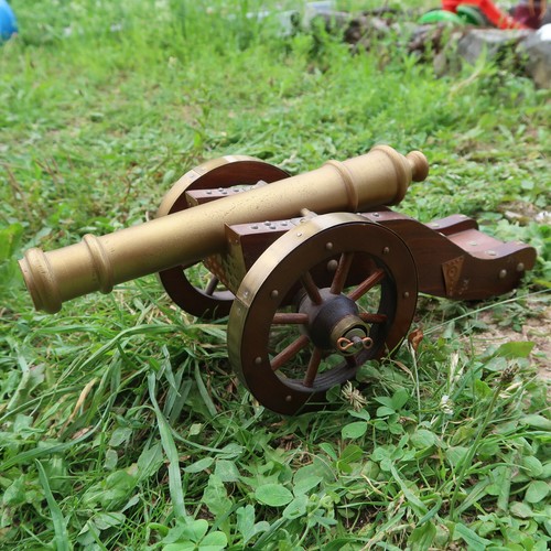 Schöne alte kanone 400 - alte,