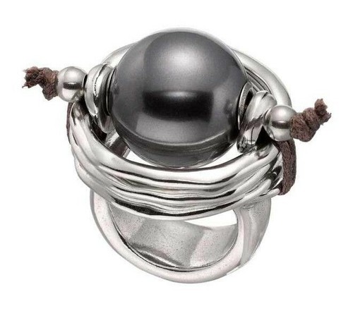 Uno anillo de - de,