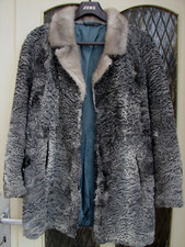 KÜRSCHNERARBEIT PERSIANER MANTEL  LEDER  LAMM GRAU mit NERZKRAGEN GR: 40 L