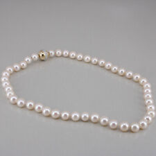 Akoya Perlenkette 46 Perlen mit 750/18k Gelbgold Patentschliesse u. Brillanten