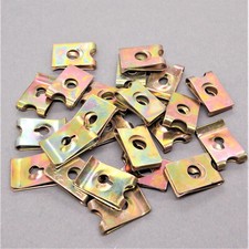 15x Befestigungsklammer