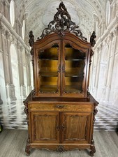 ANTIKE KOMMODE MIT VITRINE