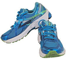 Brooks Ravenna Laufschuhe Größe UK 7 Himmelblau Mesh Gummisohle.