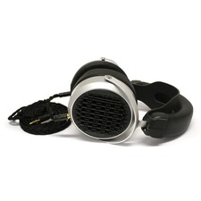 Modifizierter HiFiMan HE400se mit Supergrills und Kopfgurt