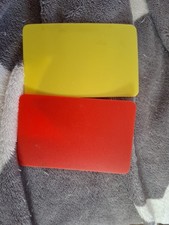 2 Sanktionskarten rot + gelb