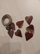 Mobile aus Carneol in Form von Herzen, 7 Anhänger, Farbe: rotbraun