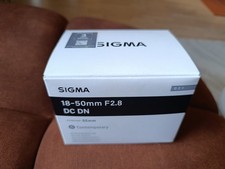 Sigma 18-50 mm / 2,8 DC DN  Objektiv für Canon RF guter Zustand 55 mm