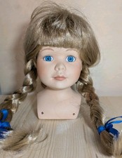 Porzellan Puppenkopf  C.F. mit blonden Zöpfen