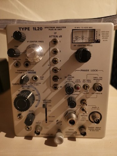 Tektronix 1l20 spectrum - tektronix,