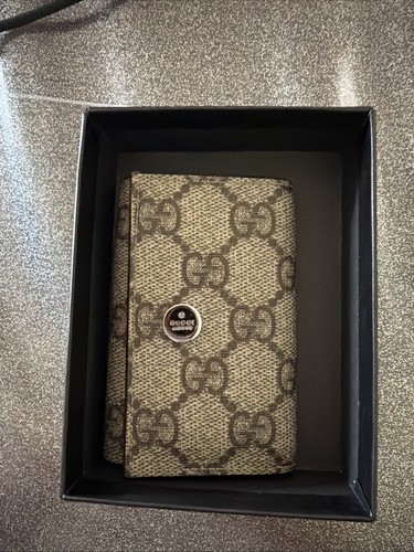Gucci pattern - gucci, gg