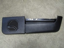 Türverkleidung vorne unten