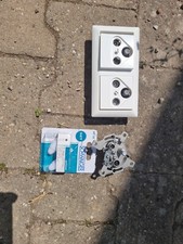 Multimediadose für Kabelanschluss DOPPELDOSE + 1 + Stecker