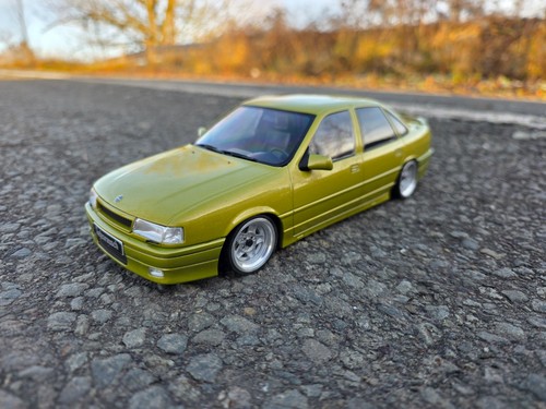 Opel vectra a tiefer - 1:18,